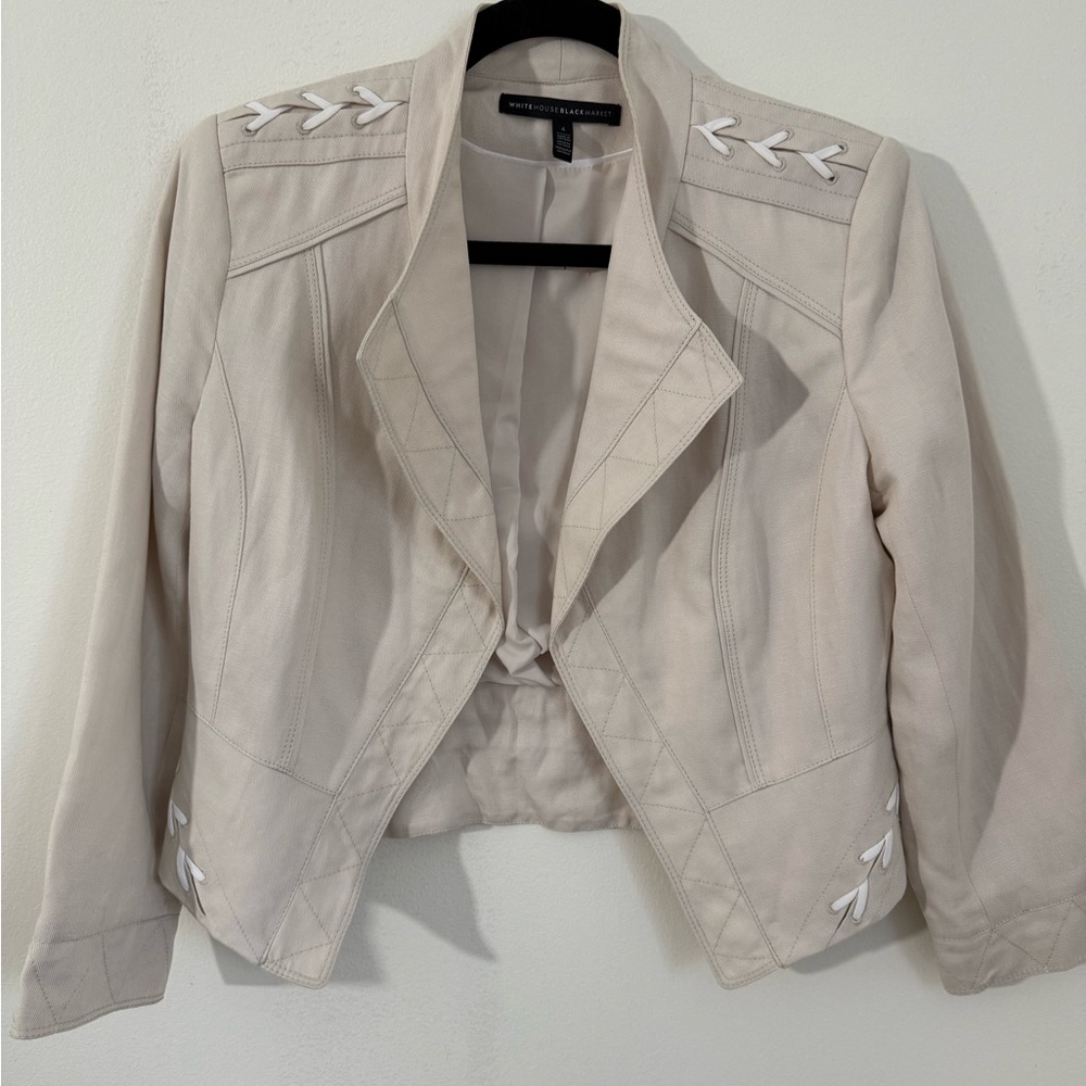White House Black Market Cream Cropped Blazer with Notched Lapel